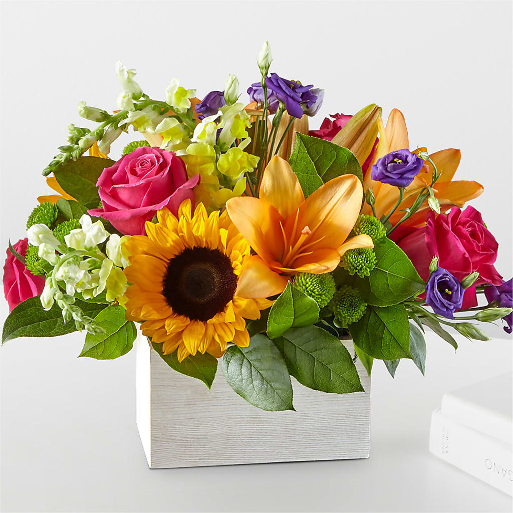 Best Day Box Bouquet – Flowers Unlimited, Martinsburg WV