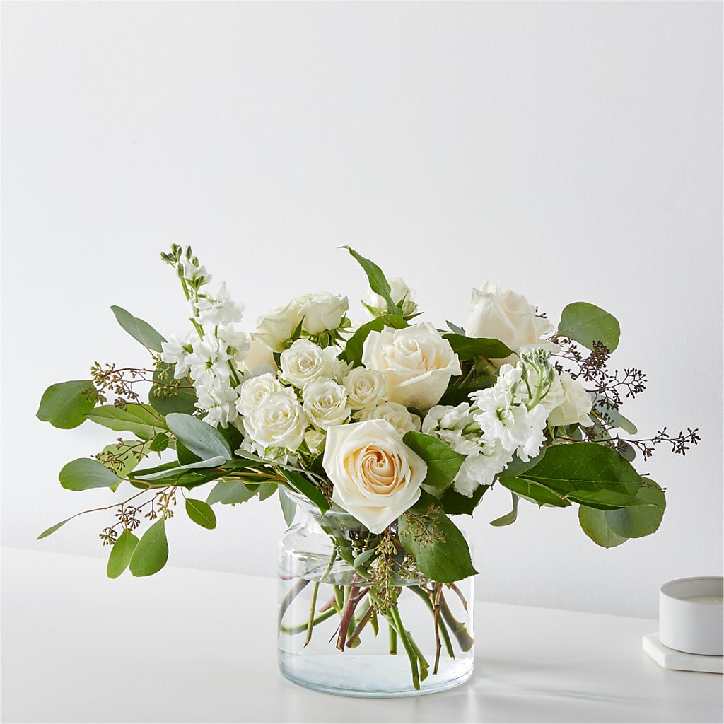 Fresh Linen Bouquet – Flowers Unlimited, Martinsburg WV