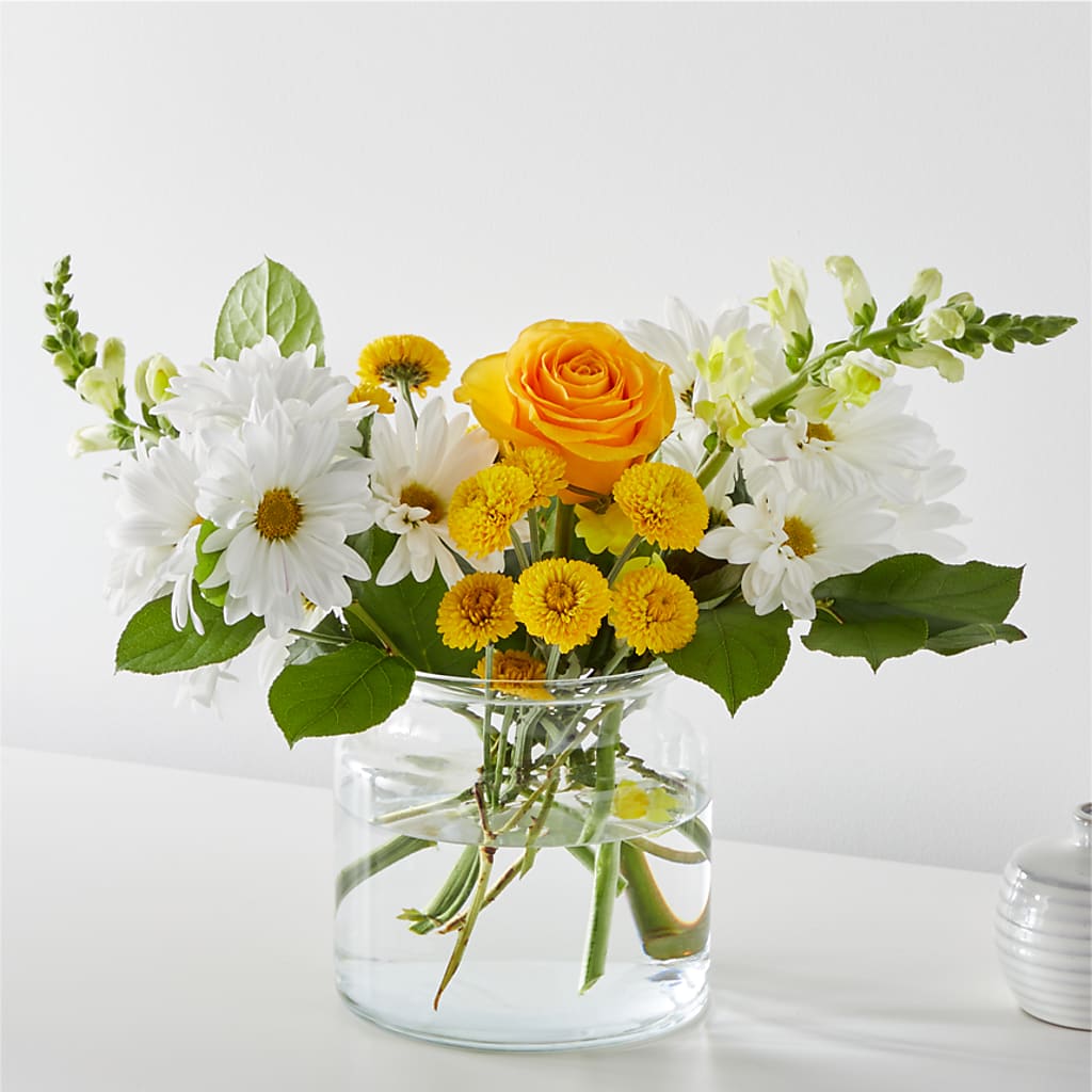 Sun Salutation Bouquet – Flowers Unlimited, Martinsburg WV