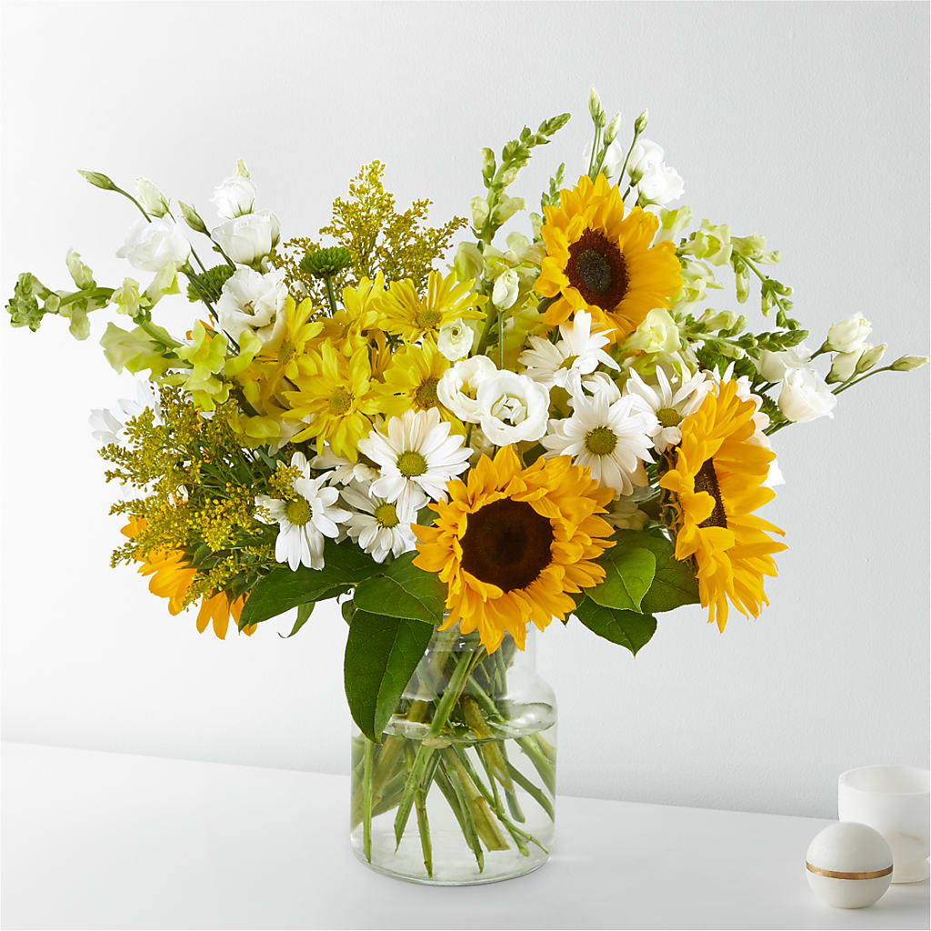 Hello Sunshine Bouquet – Flowers Unlimited, Martinsburg WV