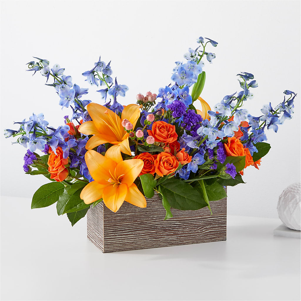 Radiant Citrus Box Bouquet – Flowers Unlimited, Martinsburg WV