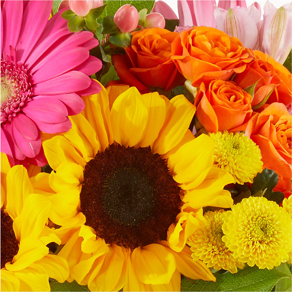 Florist Original Mixed Bouquet – Flowers Unlimited, Martinsburg WV