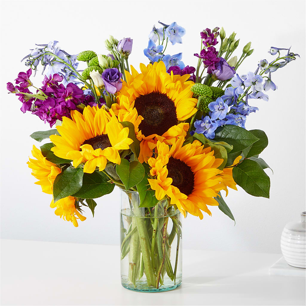 Catching Rays Bouquet – Flowers Unlimited, Martinsburg WV