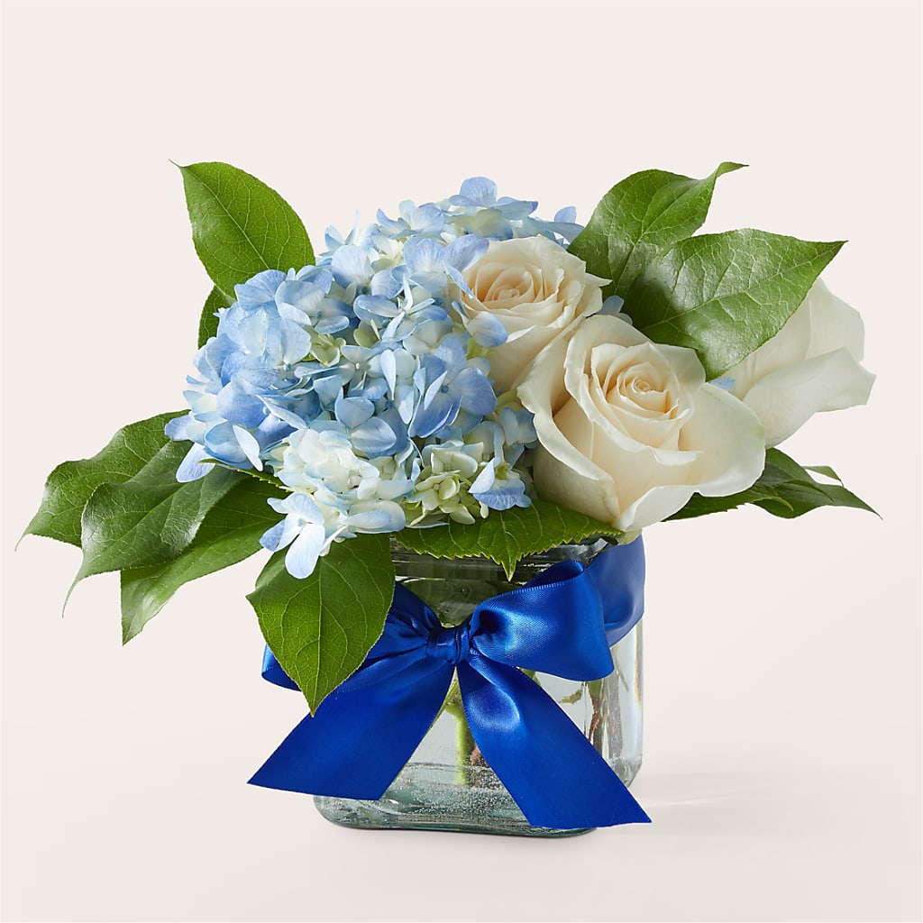 Sky Blue Delight Bouquet – Flowers Unlimited, Martinsburg WV