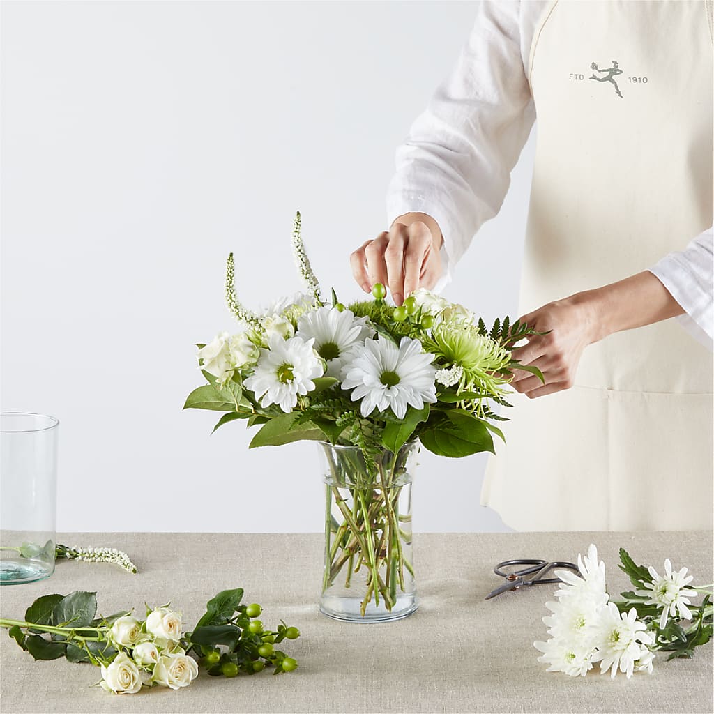 Irish Garden - A Florist Original – Flowers Unlimited, Martinsburg WV