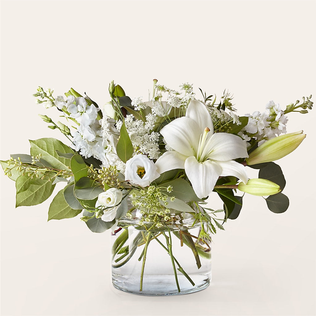 Alluring Elegance Bouquet – Flowers Unlimited, Martinsburg WV