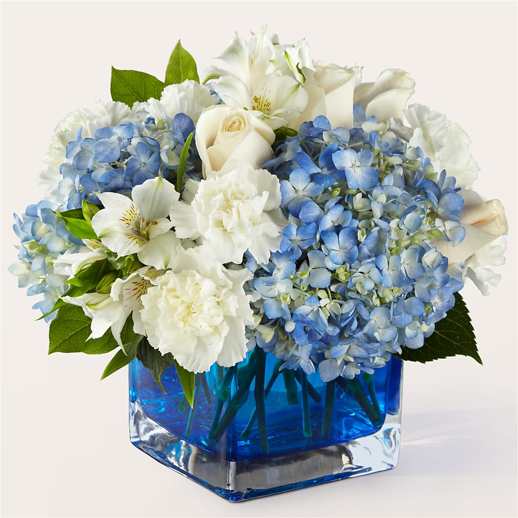 Soothing Waters Bouquet – Flowers Unlimited, Martinsburg WV