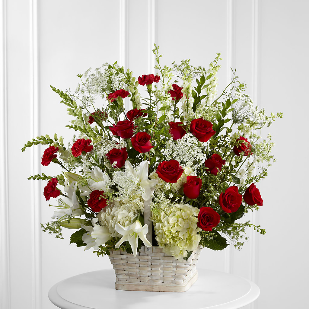 In Loving Memory Arrangement – Flowers Unlimited, Martinsburg WV