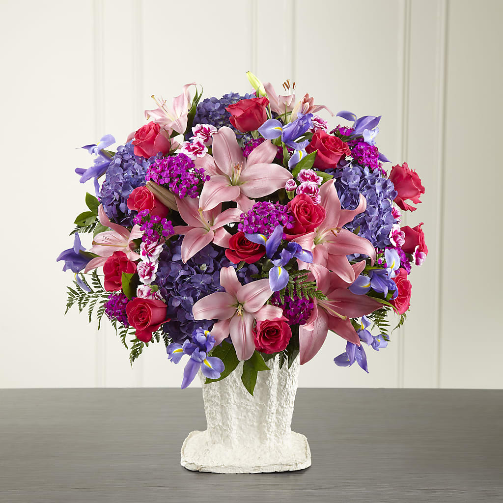 We Fondly Remember Arrangement – Flowers Unlimited, Martinsburg WV