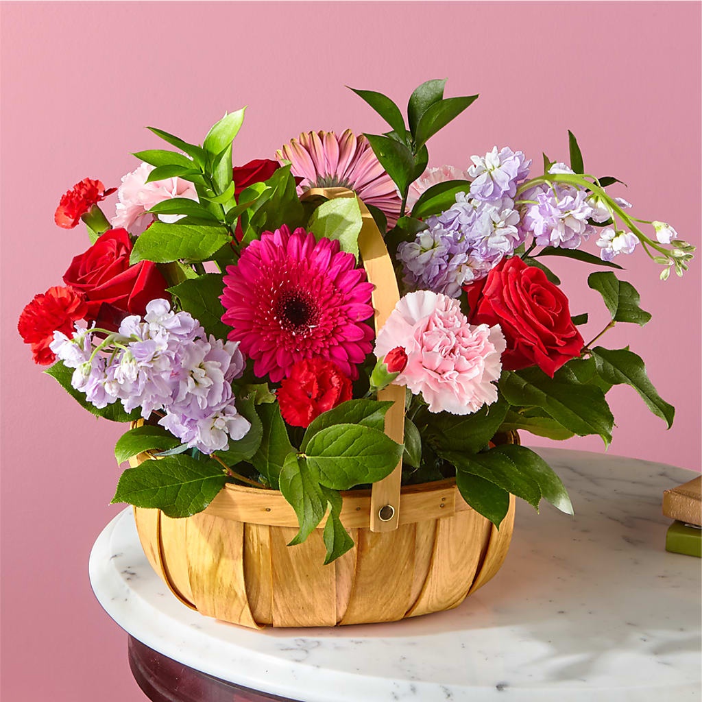 Pink Picnic Basket – Flowers Unlimited, Martinsburg WV