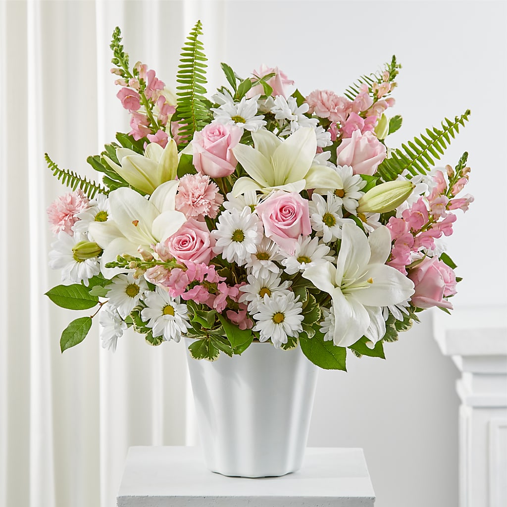 Soft Touch Tabletop Basket – Flowers Unlimited, Martinsburg WV