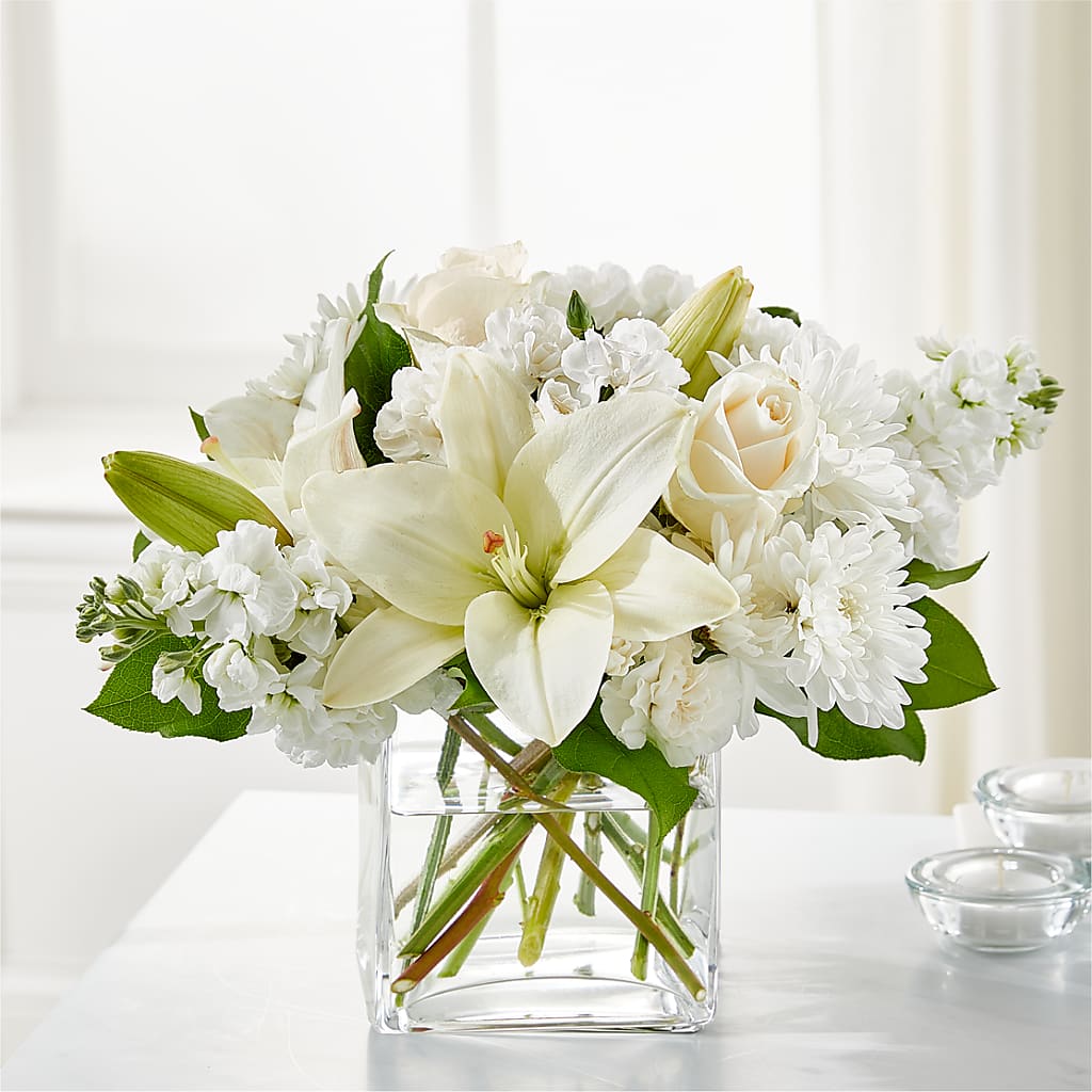 Gentle Breeze Bouquet – Flowers Unlimited, Martinsburg WV