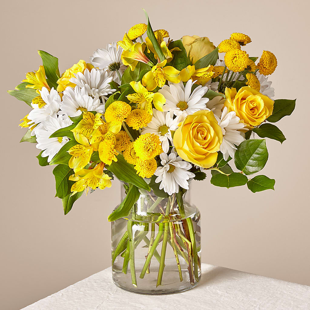 Sunny Sentiments Bouquet – Flowers Unlimited, Martinsburg WV