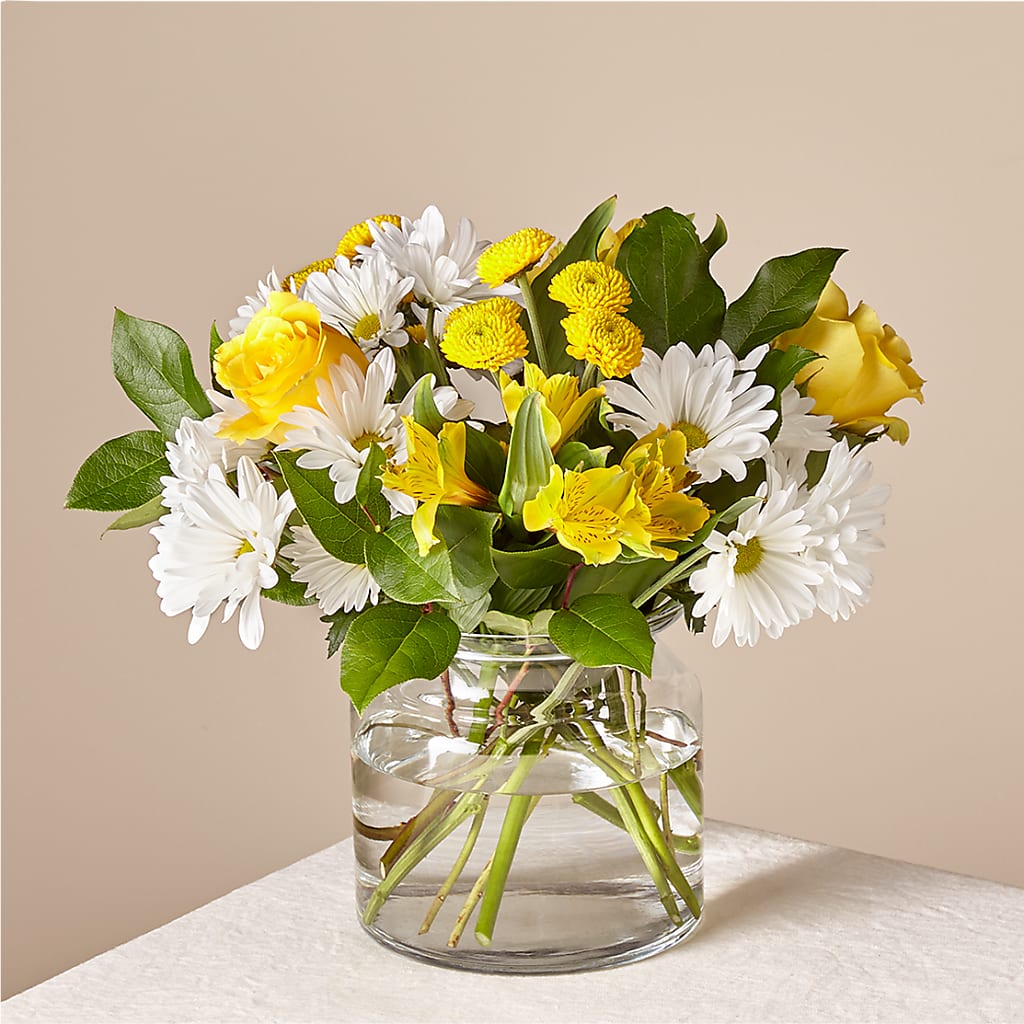 Sunny Sentiments Bouquet – Flowers Unlimited, Martinsburg WV