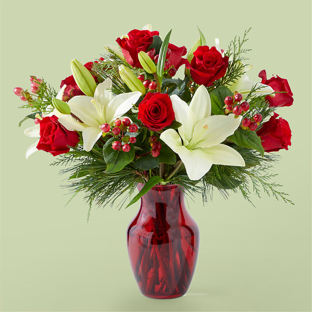 Evergreen Delight Bouquet – Flowers Unlimited, Martinsburg WV