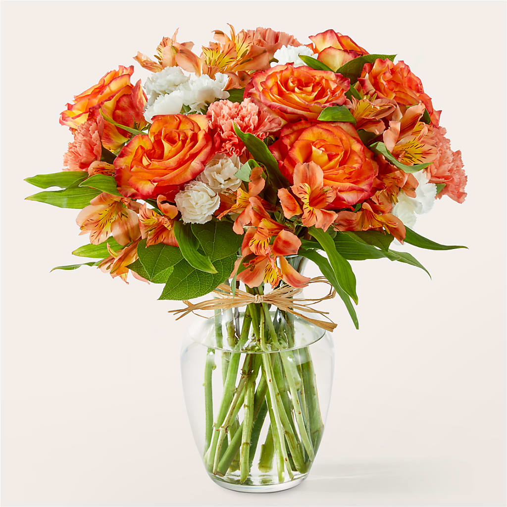 Apricot Glow Bouquet – Flowers Unlimited, Martinsburg WV