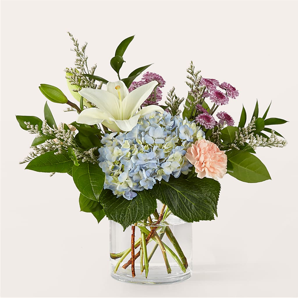 Slow Mornings Bouquet – Flowers Unlimited, Martinsburg WV