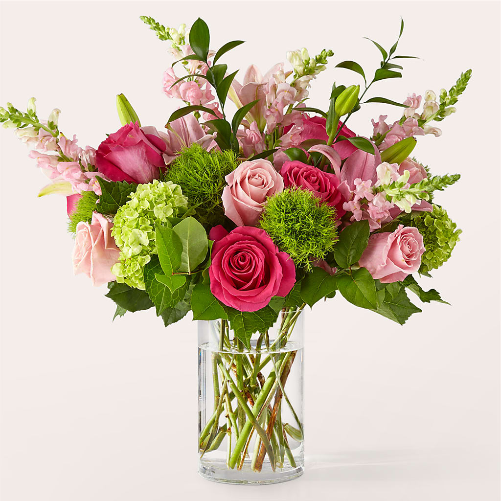 Fit for a Queen Luxury Bouquet – Flowers Unlimited, Martinsburg WV