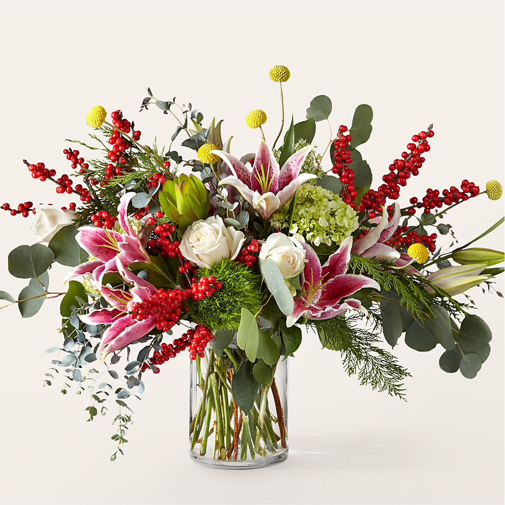 Berry & Bright Bouquet – Flowers Unlimited, Martinsburg WV