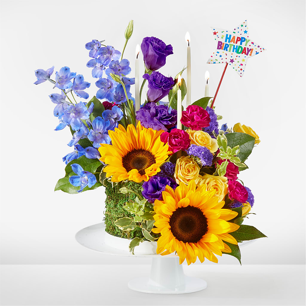 Star of the Day Floral Cake – Flowers Unlimited, Martinsburg WV