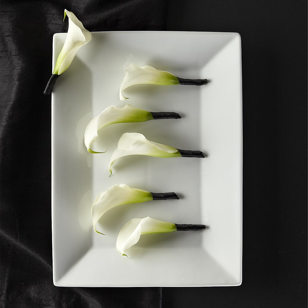 Calla Lily Promise Boutonniere – Flowers Unlimited, Martinsburg WV
