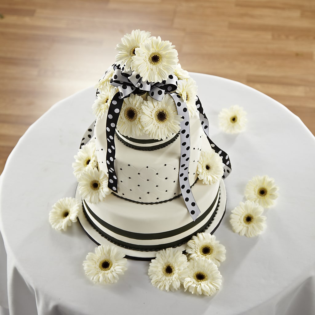 Simple Sophistication Cake Décor – Flowers Unlimited, Martinsburg WV