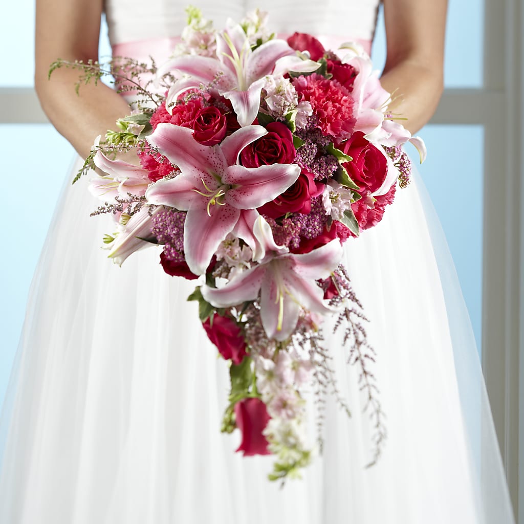 Lily & Rose Bouquet – Flowers Unlimited, Martinsburg WV