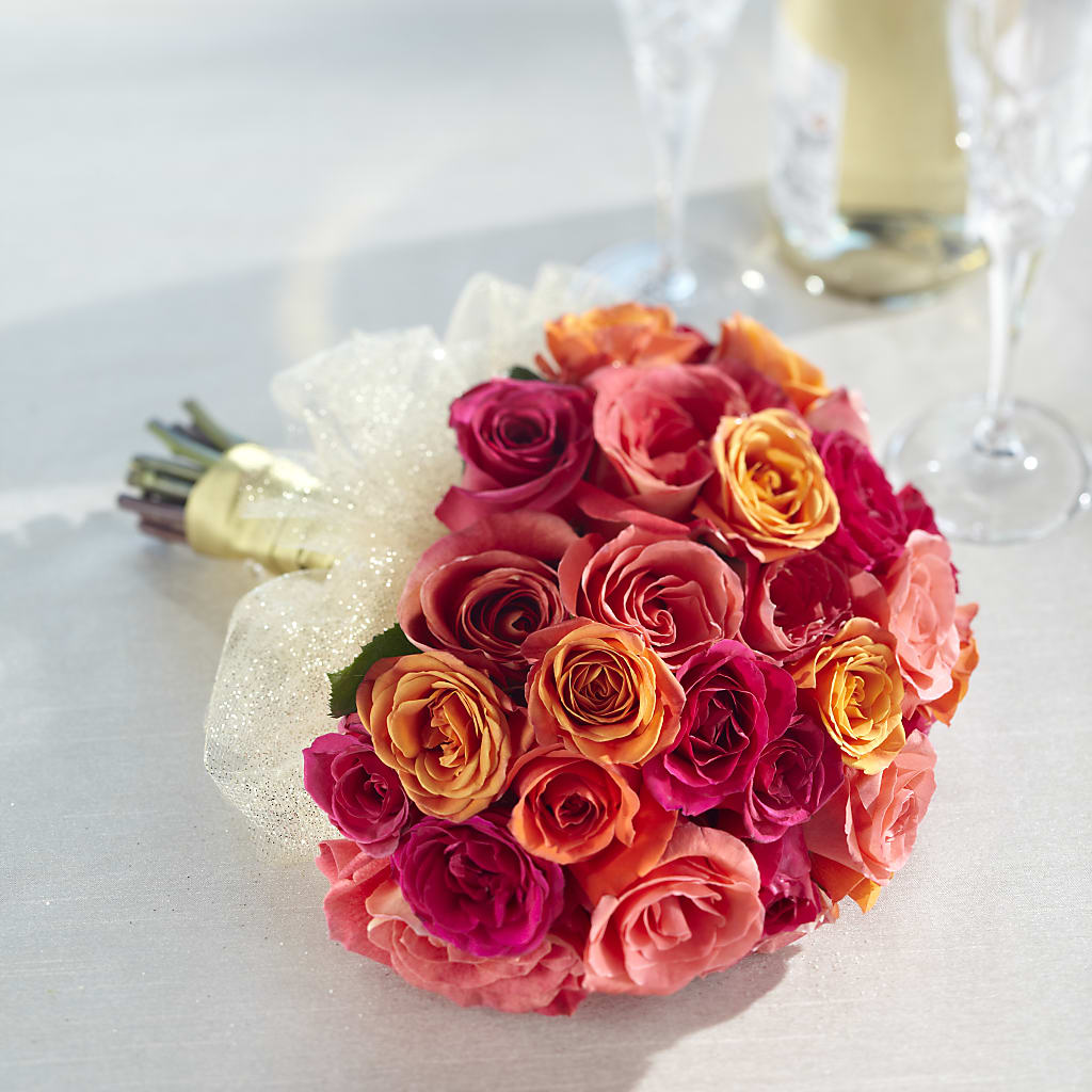 Sweet Roses Bouquet – Flowers Unlimited, Martinsburg WV