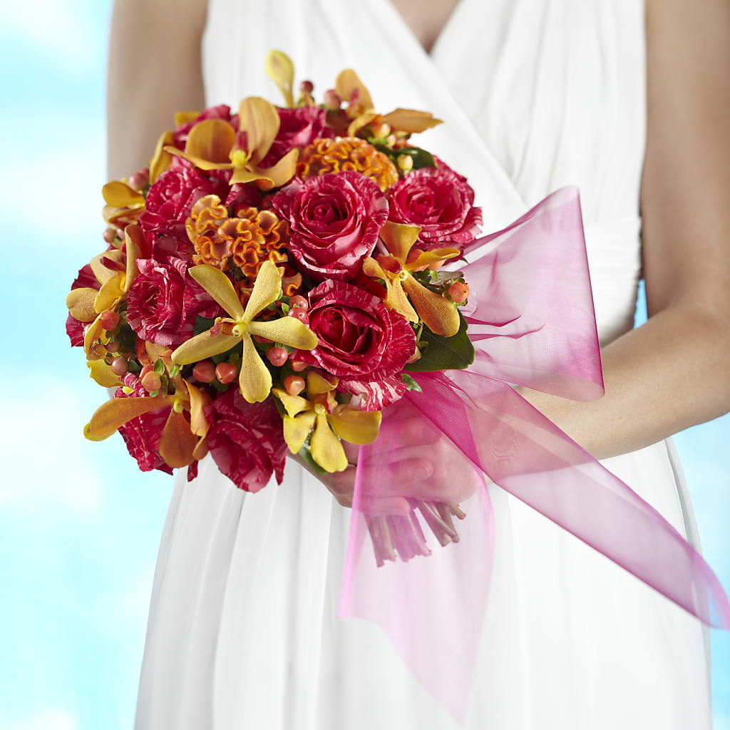 Brilliant Shades of Love Bouquet – Flowers Unlimited, Martinsburg WV