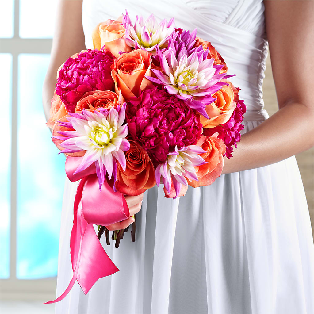 New Love Bouquet – Flowers Unlimited, Martinsburg WV