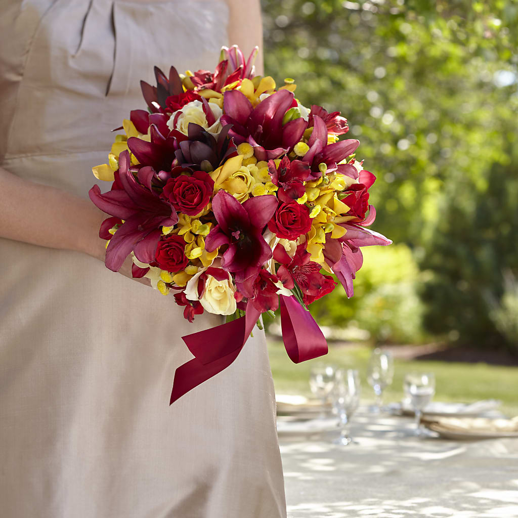 Sunningdale Bouquet – Flowers Unlimited, Martinsburg WV