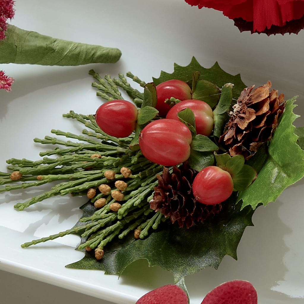 Red Berry Boutonniere – Flowers Unlimited, Martinsburg WV