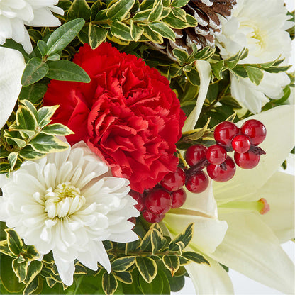 Festive Moments Tree –  Flowers Unlimited, Martinsburg WV