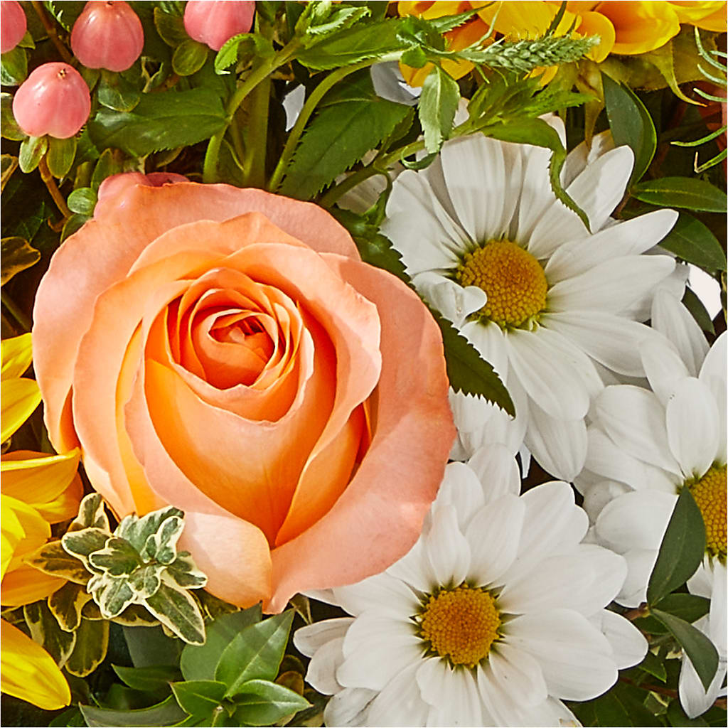 The Good Life Bouquet –  Flowers Unlimited, Martinsburg WV