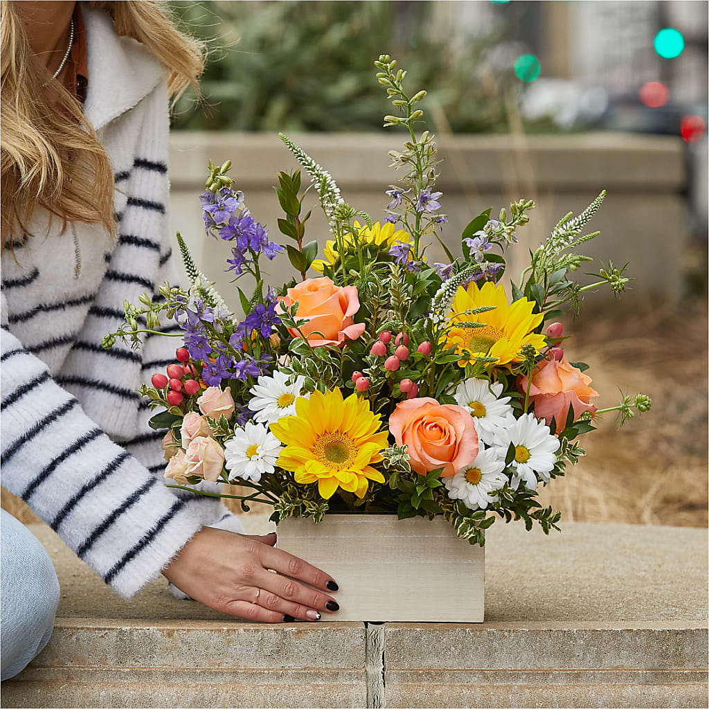 The Good Life Bouquet –  Flowers Unlimited, Martinsburg WV