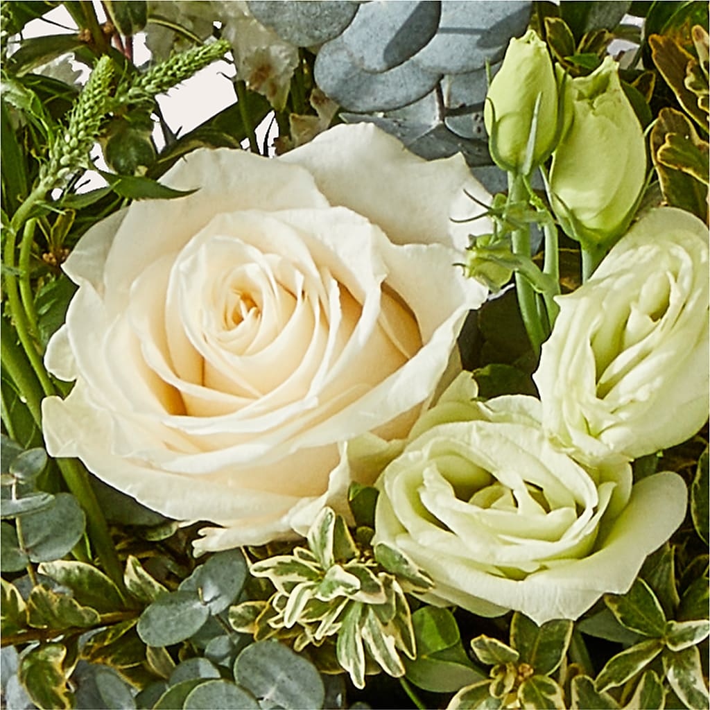 Cashmere Bouquet –  Flowers Unlimited, Martinsburg WV