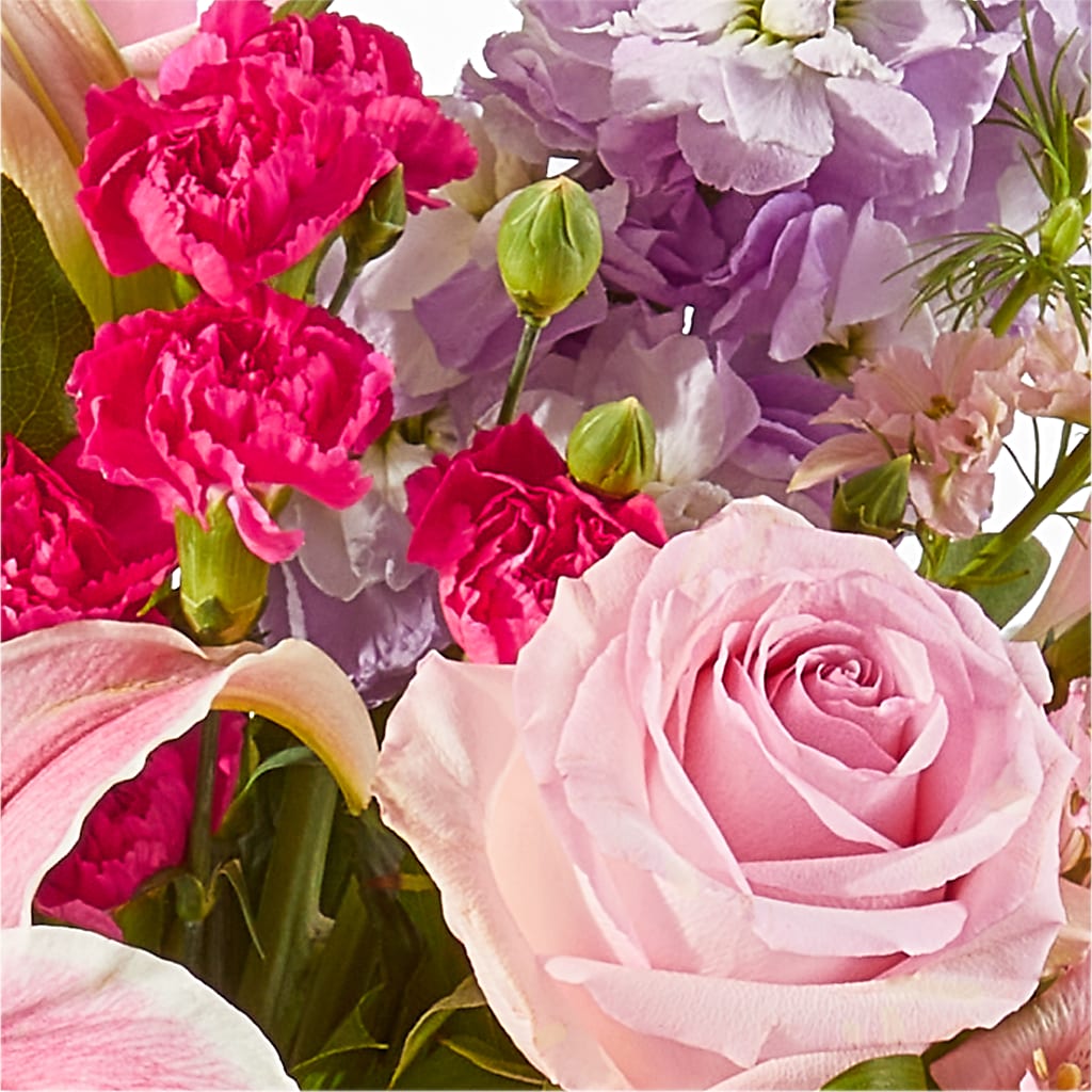Mauvelous Bouquet –  Flowers Unlimited, Martinsburg WV