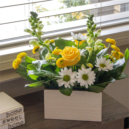 Sun Salutation Box Bouquet –  Flowers Unlimited, Martinsburg WV