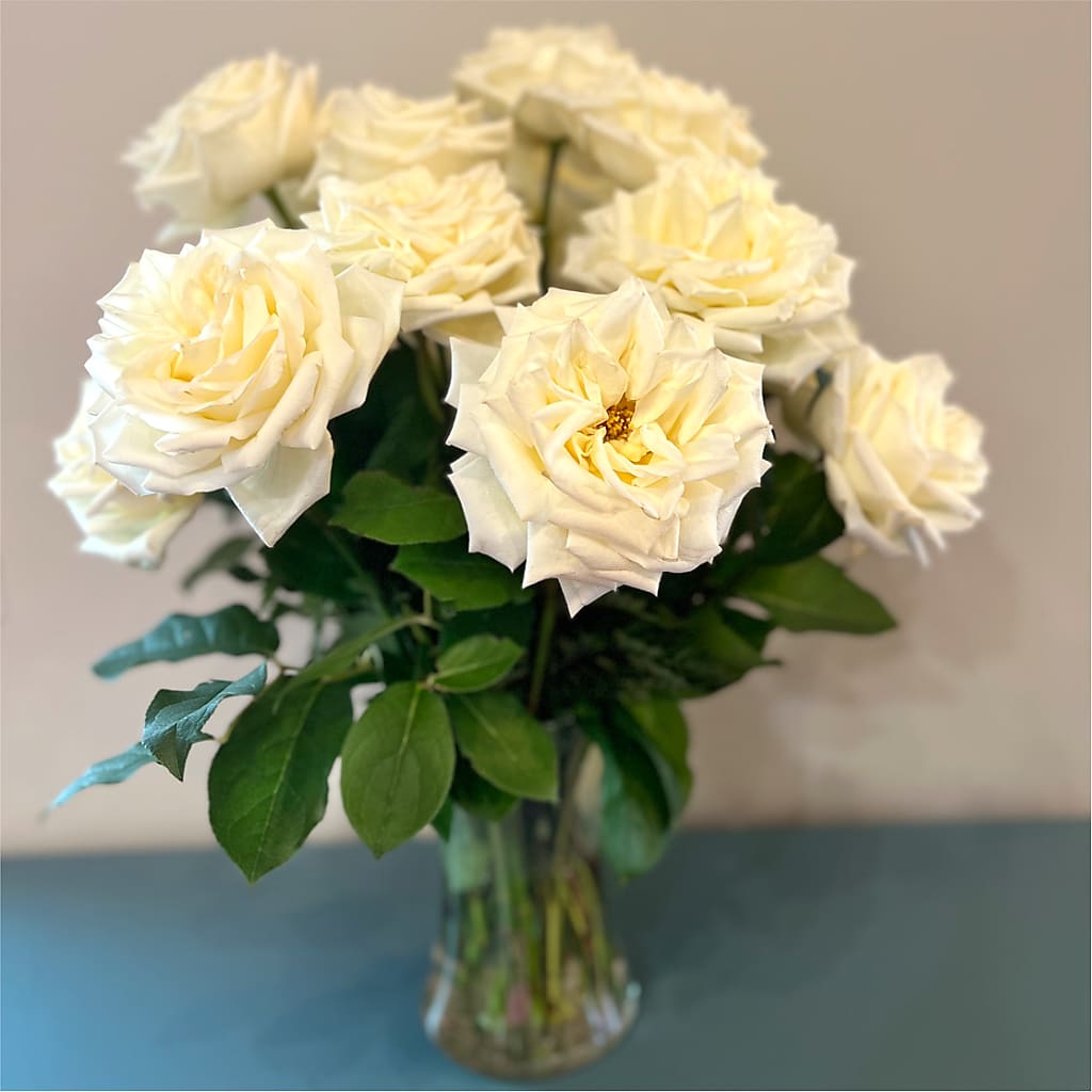 Long Stem Yellow Rose Bouquet –  Flowers Unlimited, Martinsburg WV