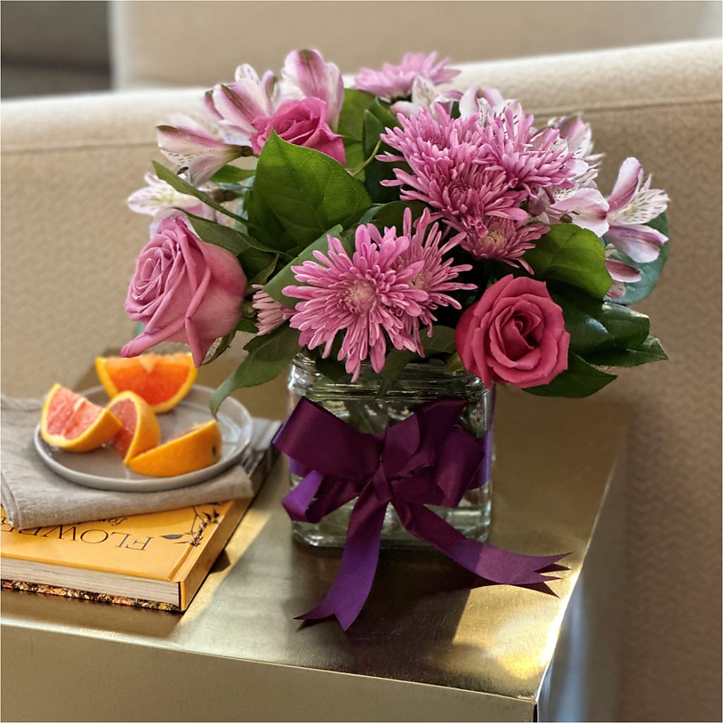 Sugarplum Bouquet –  Flowers Unlimited, Martinsburg WV