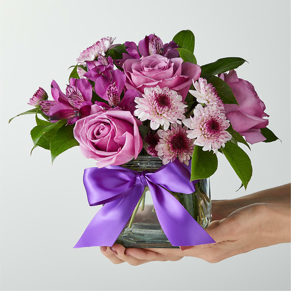 Sugarplum Bouquet –  Flowers Unlimited, Martinsburg WV