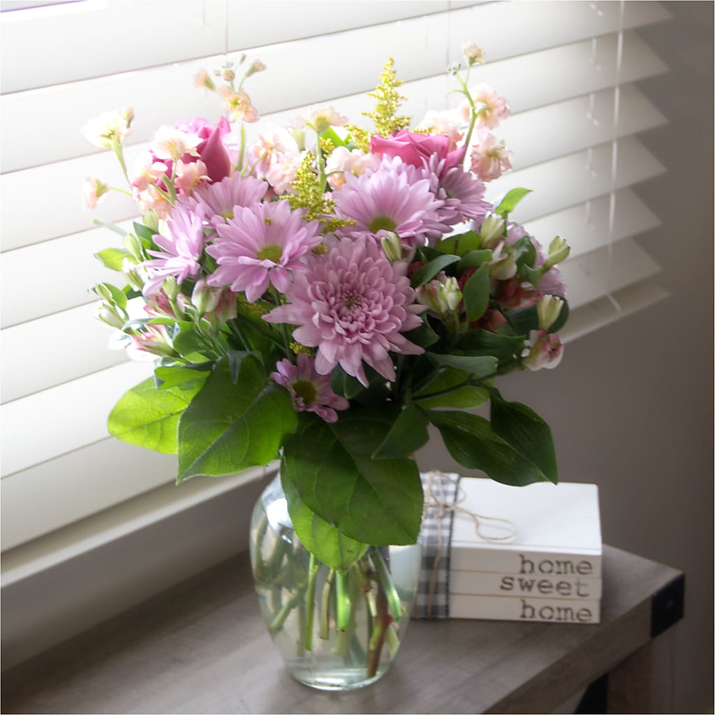 Pastel Tradition - A Florist Original –  Flowers Unlimited, Martinsburg WV