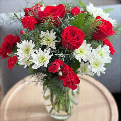 Seasonal Magic Bouquet –  Flowers Unlimited, Martinsburg WV