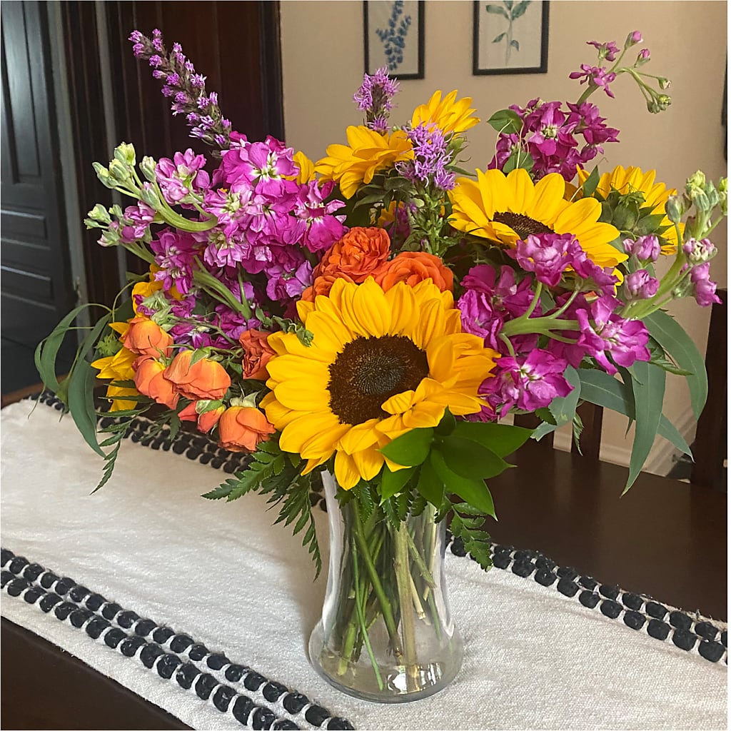 Rays of Life Bouquet –  Flowers Unlimited, Martinsburg WV