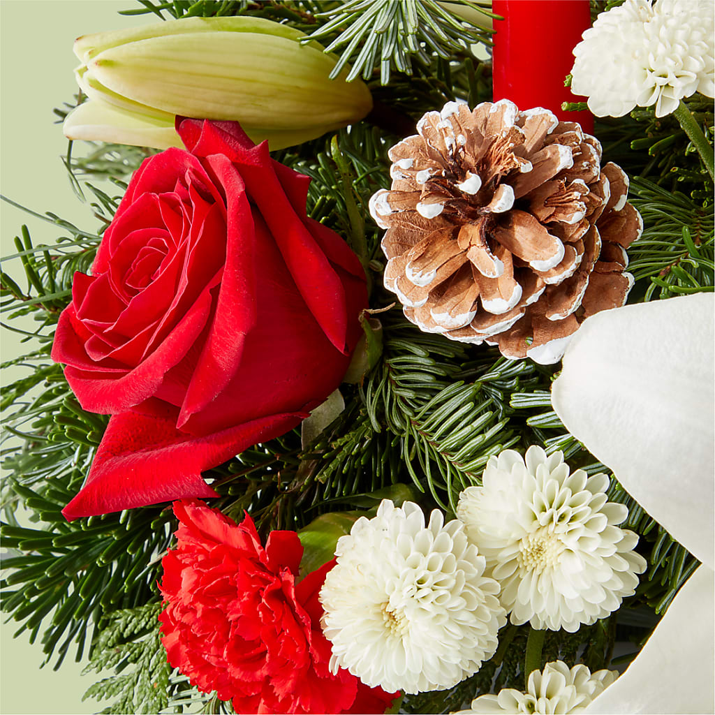 Seasonal Festivities Centerpiece –  Flowers Unlimited, Martinsburg WV