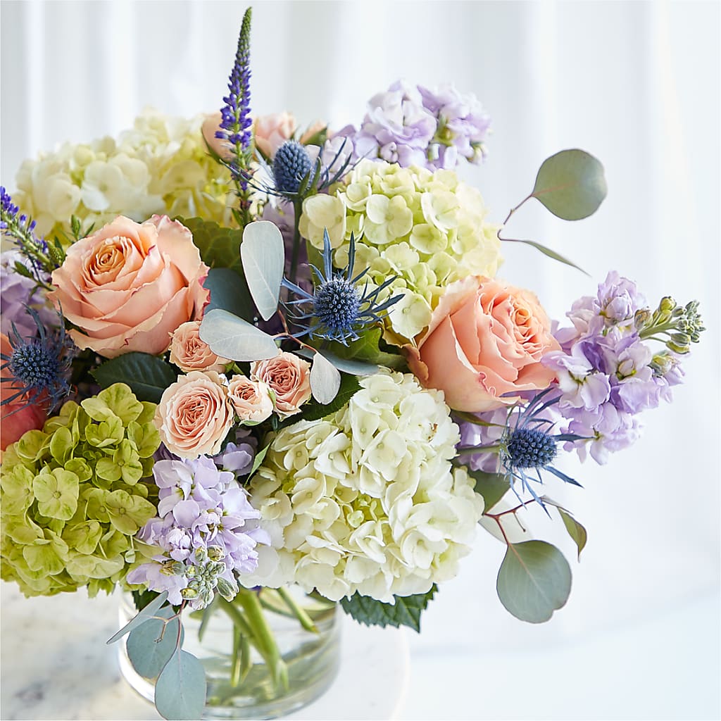 Porch Swing Bouquet –  Flowers Unlimited, Martinsburg WV