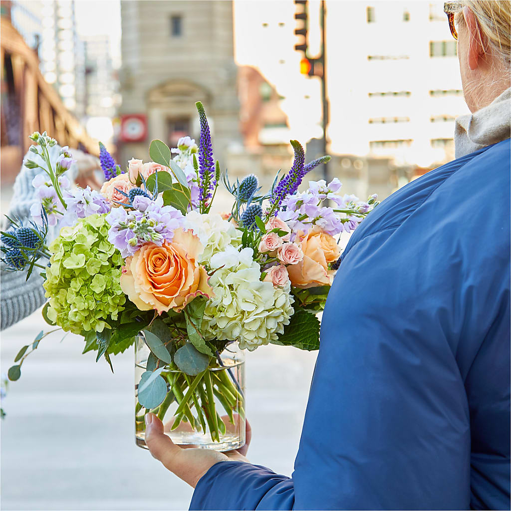 Porch Swing Bouquet –  Flowers Unlimited, Martinsburg WV