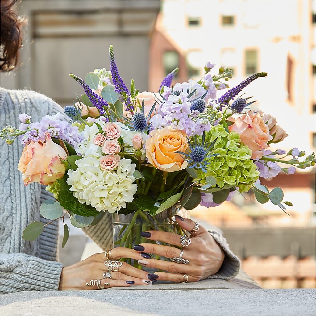 Porch Swing Bouquet –  Flowers Unlimited, Martinsburg WV