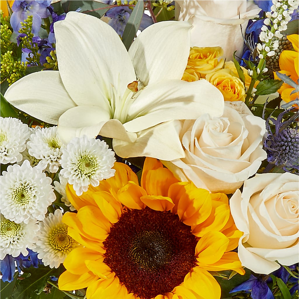 Wonderfully Sunny Bouquet –  Flowers Unlimited, Martinsburg WV