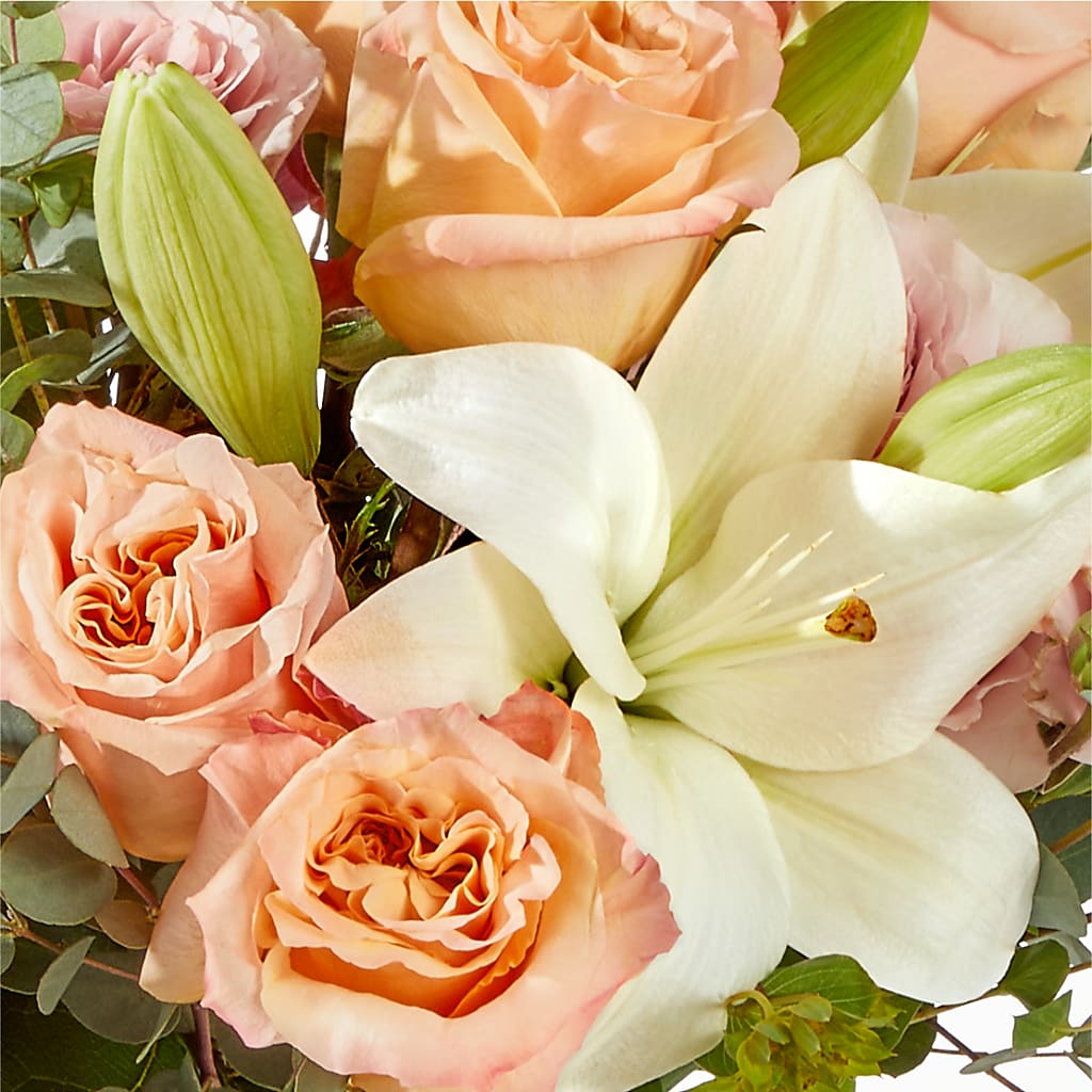 Grapefruit Splash Bouquet –  Flowers Unlimited, Martinsburg WV
